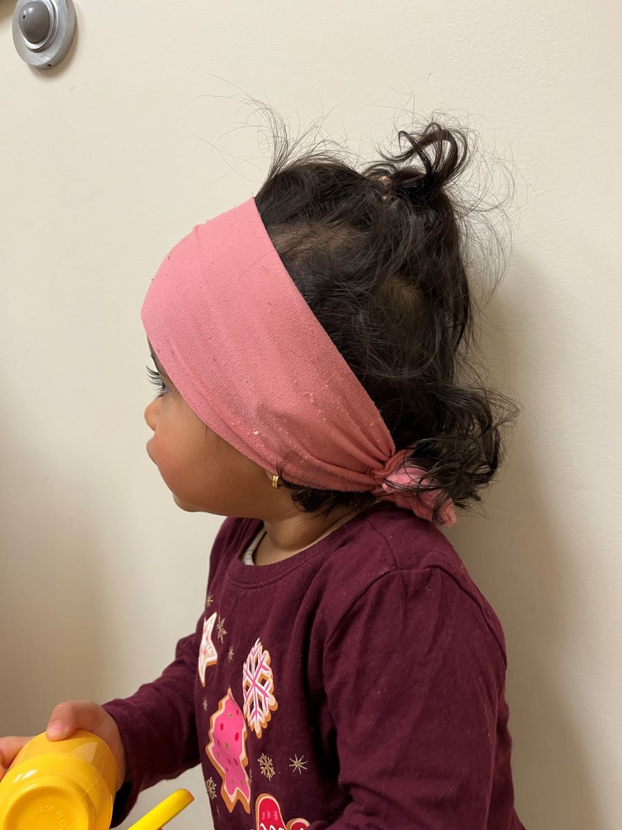 girl with headband